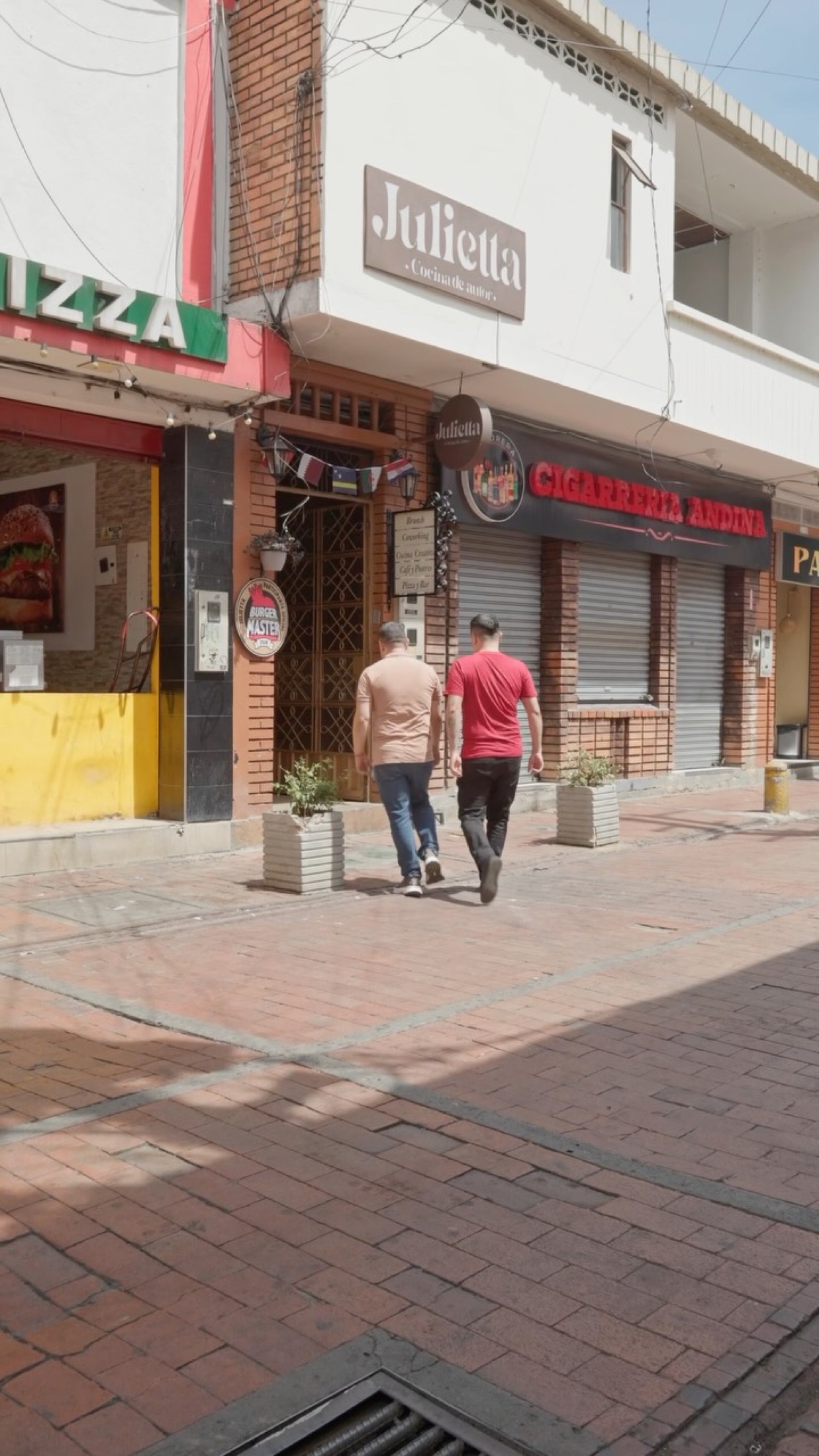 Fachada de Julietta en Villeta